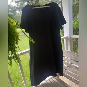 Inherit Lennox Black Short Sleeve Midi Dress Button detail on back 4X
